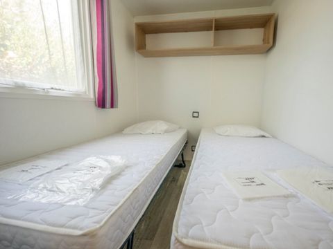 MOBILHOME 7 personnes -  3 Chambres 6/7 Pers.(dont 1 enfant de 6 à 15 ans)
