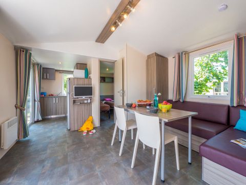 MOBILHOME 4 personnes - Comfort XL | 2 Ch. | 4 Pers. | Terrasse surélevée | Clim. | TV