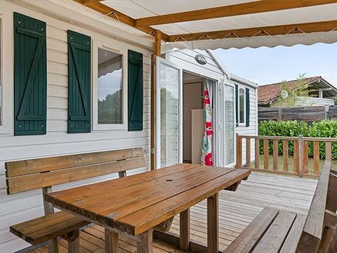 MOBILHOME 6 personnes - Comfort XL | 3 Ch. | 6 Pers. | Terrasse surélevée | 2 SDB | TV