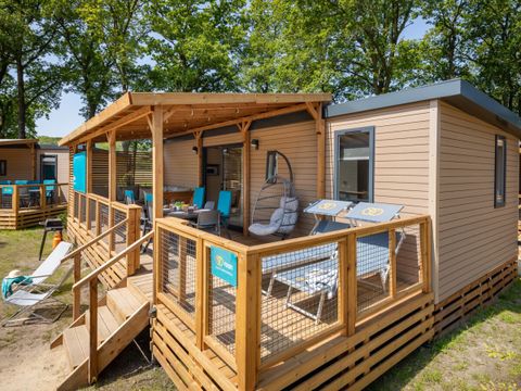 MOBILHOME 8 personnes - Salon Suprême Plus 3 chambres - Zone Premium