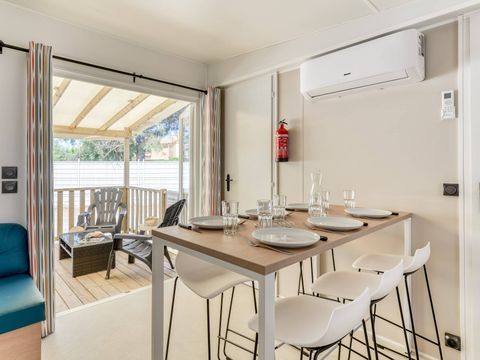 BUNGALOW 6 personnes - Mobil-home | Premium | 3 Ch. | 6 Pers. | Terrasse surélevée | Clim. | TV