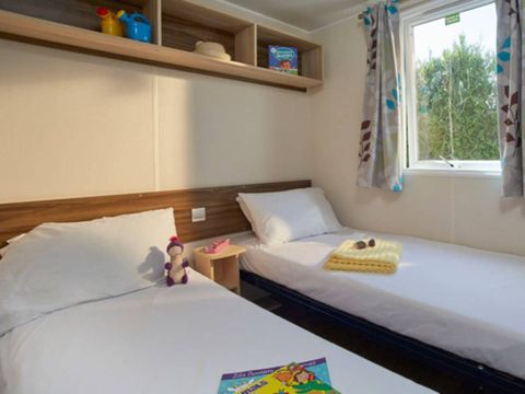 BUNGALOW 6 personnes - Mobil-home | Comfort | 3 Ch. | 6 Pers. | Terrasse surélevée | 2 SDB | TV