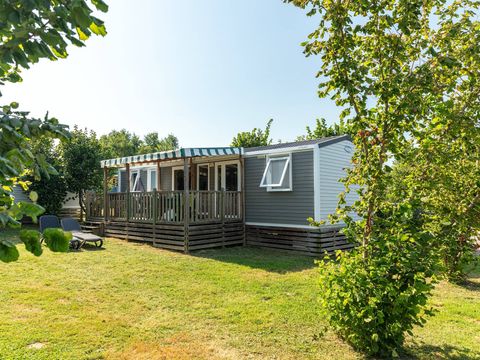 BUNGALOW 6 personnes - Mobil-home | Comfort | 3 Ch. | 6 Pers. | Terrasse surélevée | 2 SDB | TV