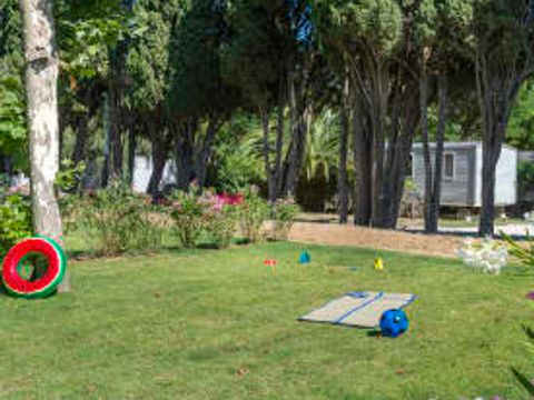 MOBILHOME 6 personnes - Emplacement *** Large 2p