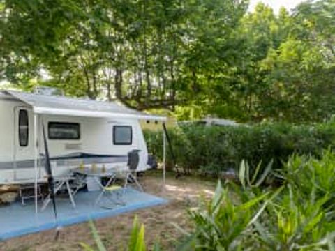 MOBILHOME 6 personnes - Emplacement *** Large 2p