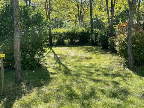 Emplacement - Emplacement L véhicule + électricité 6A +100m²