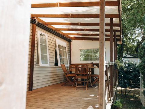 Mobilhome 4 personnes - Confort - terrasse couverte