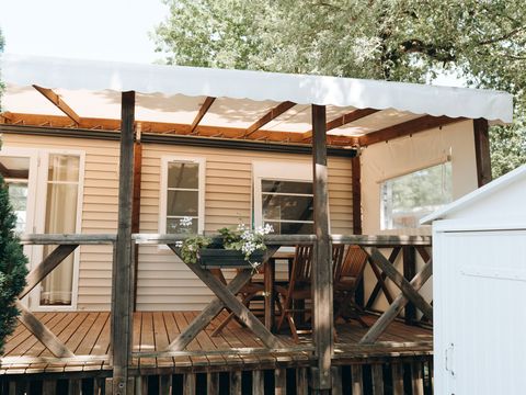 Mobilhome 4 personnes - Confort - terrasse couverte