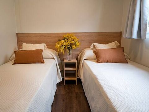 MOBILHOME 6 personnes - Comfort | 3 Ch. | 6 Pers. | Terrasse surélevée | Clim. MOBILHOME 6 personnes - Comfort | 3 Ch. | 6 Pers. | Terrasse surélevée | Clim.