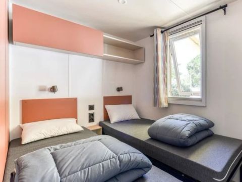 Mobilhome 6 personnes - Premium | 3 Ch. | 6 Pers. | Terrasse Lounge | Clim. | TV