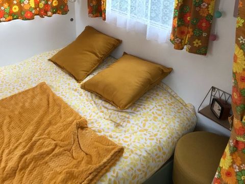 CARAVANE 3 personnes - RETRO