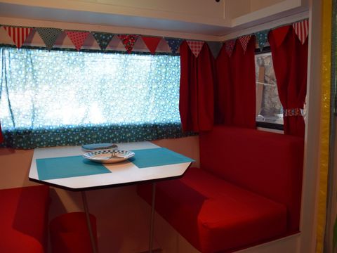 CARAVANE 4 personnes - VINTAGE CARAVANE 4 personnes - VINTAGE