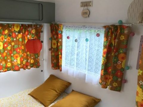 CARAVANE 4 personnes - VINTAGE CARAVANE 4 personnes - VINTAGE