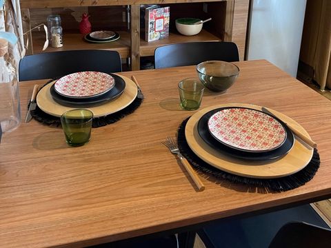 TENTE TOILE ET BOIS 5 personnes - Lodge EVASION - 2 chambres - avec sanitaires