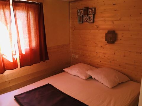 MOBILHOME 3 personnes - au calme