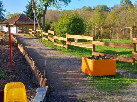 Camping L'Ile aux mille Charmes - Camping Vosges - Image N°4
