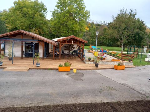 Camping L'Ile aux mille Charmes - Camping Vosges