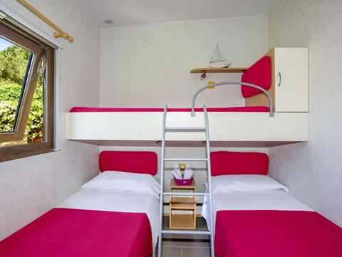 BUNGALOW 4 personnes - Superior 35m² - 2 Chambres BUNGALOW 4 personnes - Superior 35m² - 2 Chambres