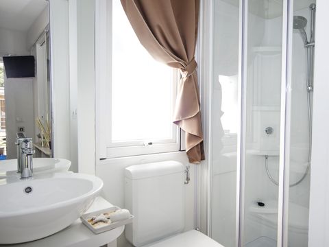 BUNGALOW 4 personnes - Trendy L