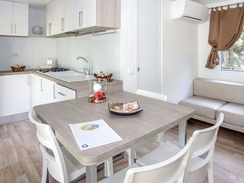 BUNGALOW 4 personnes - Trendy L