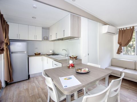 BUNGALOW 4 personnes - Trendy L