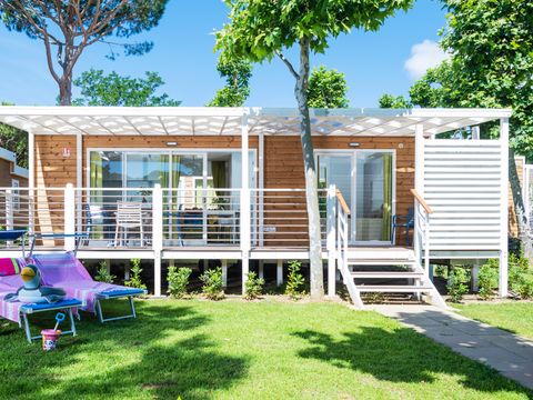 BUNGALOW 2 personnes - Bungalow Fashion - 2 personnes inclus possibilité 2 personnes en supplément à réserver auprès du camping (payant)