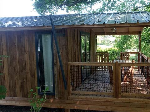 Tente en toile et en bois 5 personnes - Lodge Luxe nature surplombant la rivière avec vue panoramique - Climatisé