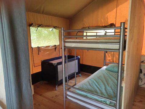 TENTE TOILE ET BOIS 5 personnes - Greenlodge avec sanitaire privé