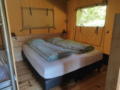 TENTE TOILE ET BOIS 4 personnes - GP2 Tente safari Greenlodge avec sanitaire privé