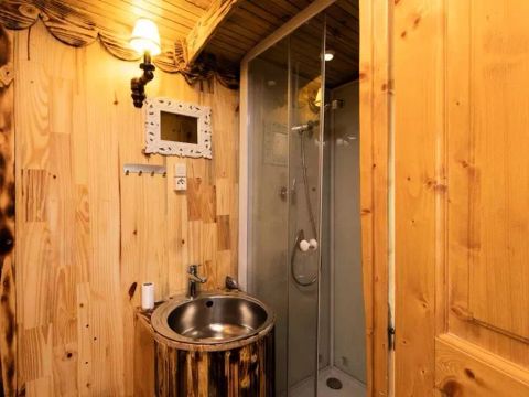 HÉBERGEMENT INSOLITE 2 personnes - Roulotte Baudelaire 1 Pièce 2 Personnes