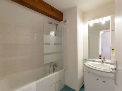 APPARTEMENT 6 personnes - 2 pièces 6 personnes APPARTEMENT 6 personnes - 2 pièces 6 personnes