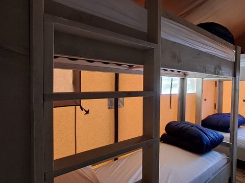 Tente en toile et en bois 6 personnes - Tente Lodge Prestige Plus - 2 chambres - 1 salle de bain - 35m²
