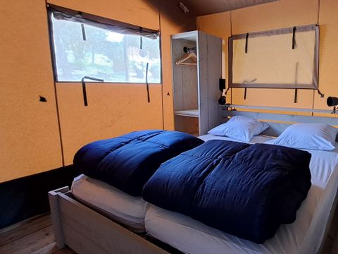 Tente en toile et en bois 6 personnes - Tente Lodge Prestige Plus - 2 chambres - 1 salle de bain - 35m²