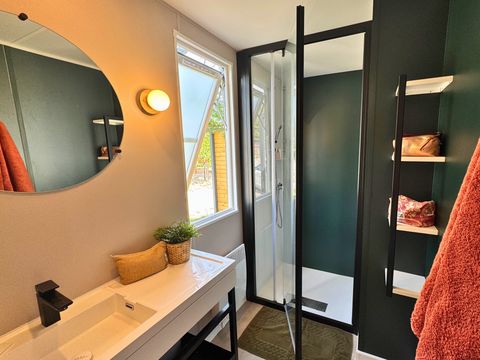 Mobilhome 4 personnes - Sunêlia Luxe - 2 chambres - 1 salle de bain - 31.6m²