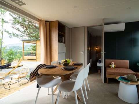 Mobilhome 4 personnes - Sunêlia Luxe - 2 chambres - 1 salle de bain - 31.6m²