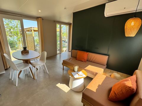 Mobilhome 4 personnes - Sunêlia Luxe - 2 chambres - 1 salle de bain - 31.6m²