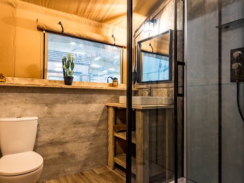 Tente en toile et en bois 5 personnes - Tente Wood Prestige Plus - 2 chambres - 1 salle de bain 38m²