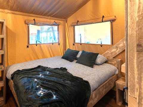 Tente en toile et en bois 5 personnes - Tente Wood Prestige Plus - 2 chambres - 1 salle de bain 38m²