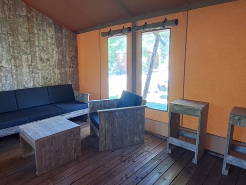 Tente en toile et en bois 6 personnes - Safari Prestige Plus - 3 chambres - 1 salle de bain 49m²