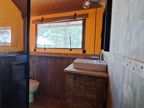 TENTE TOILE ET BOIS 6 personnes - Safari Prestige Plus 6pers 3ch 1SDB 49m²