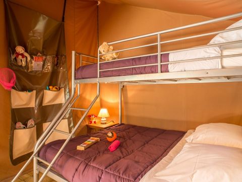 Tente en toile et en bois 5 personnes - ECO Lodge 2ch 5pers sans sanitaire