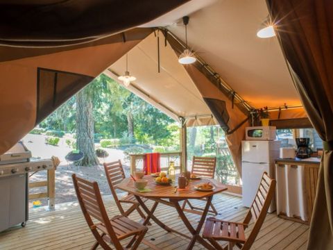 Tente en toile et en bois 5 personnes - ECO Lodge 2ch 5pers sans sanitaire