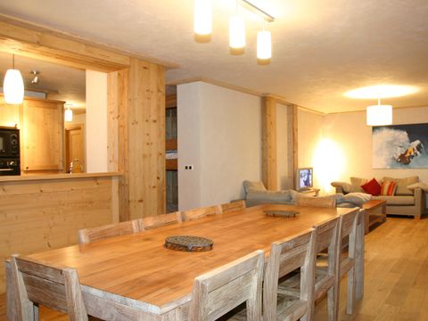 APPARTEMENT 12 personnes - 5 pièces 12 personnes