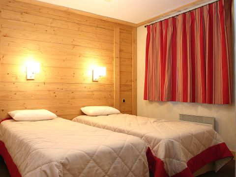 APPARTEMENT 12 personnes - Appartement 5 pièces avec coin nuit 12 personnes APPARTEMENT 12 personnes - Appartement 5 pièces avec coin nuit 12 personnes