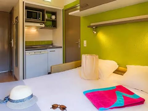 CHAMBRE 4 personnes - Essentiel Chambre 4 personnes
