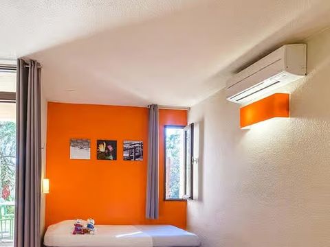BUNGALOW 6 personnes - Essentiel Bung Chambre 5 Adultes + 1 Enfant Terrasse
