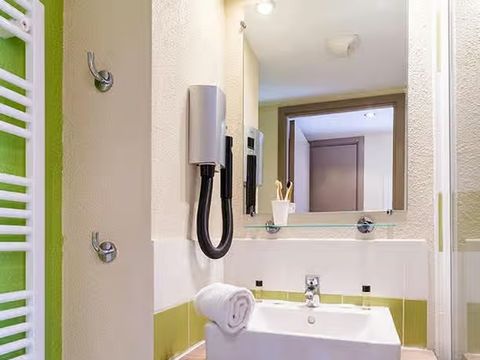 BUNGALOW 5 personnes - Essentiel Bung Chambre 5 personnes Terrrasse