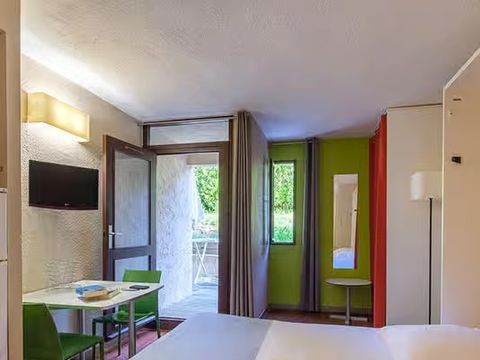 STUDIO 2 personnes - Essentiel Studio 2 personnes (*)
