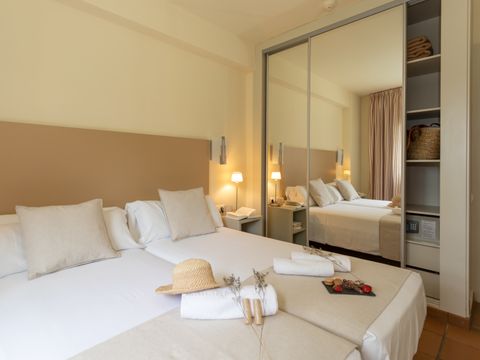 Aparthotel Ciutat de Palol - Camping Gérone - Image N°34