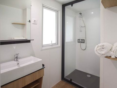 Mobilhome 4 personnes - Nest29 - 30,8 m²- - 2 chambres - Terrasse couverte - TV